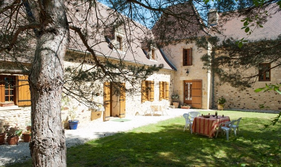 Le Sphere Studio en pleine forêt, à Mauzens-et-Miremont